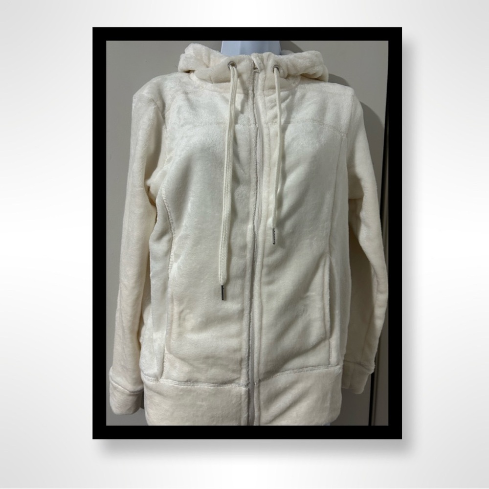 NWT- Daisy Fuentes Fit Cream Zip Up Hoodie